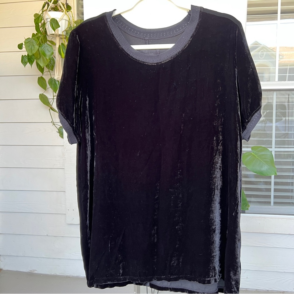 Johnny Was Black Silk Velvet Tee – Size M - Picture 5 of 9